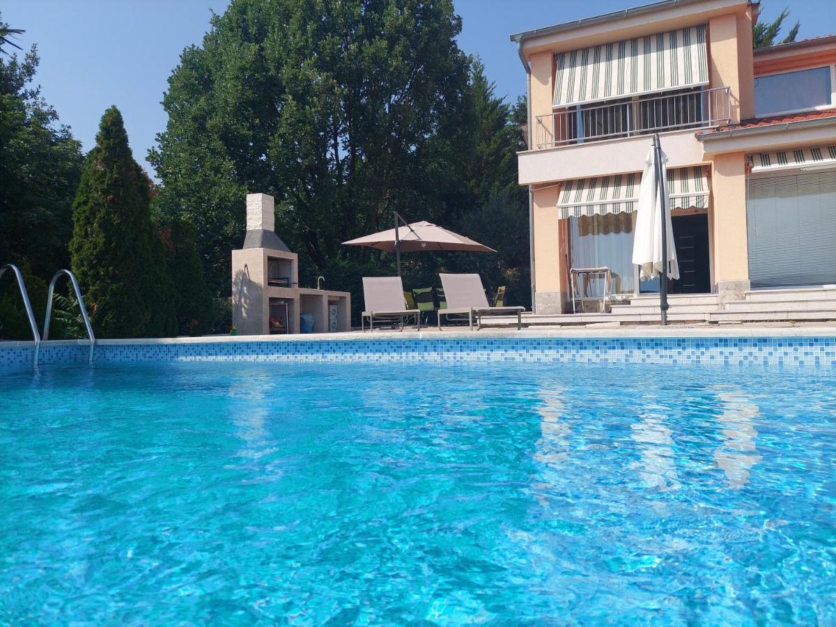 רייקה Apartments In Villa Azra מראה חיצוני תמונה